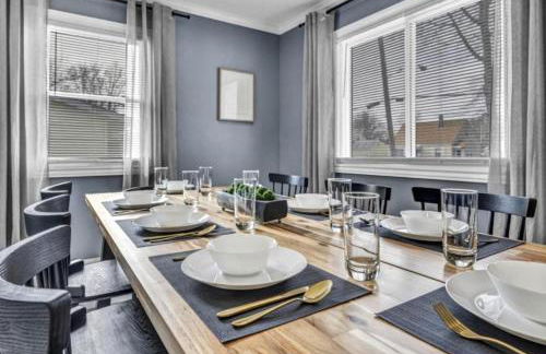 Swim and Relax In our Pool and Hot Tub and Recently Renovated - Foto 39