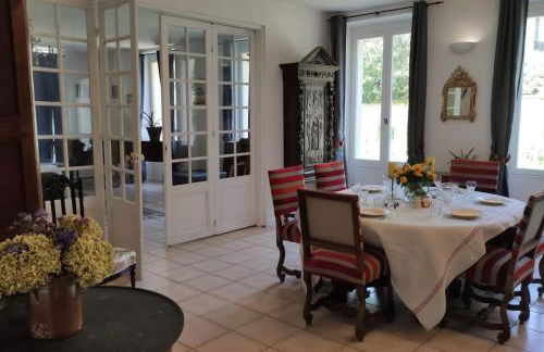 Charmant 110m2 avec jardin privé - Foto 27