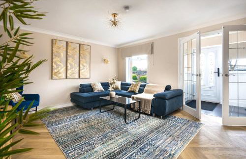 Spacious 3 Bed Home in Glasgow City With Free Parking - Foto 1