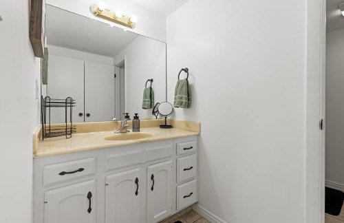 East Farmington Hideaway - Family Friendly Home - Foto 21