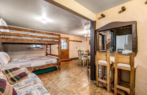 Pikes Peak Retreat - Photo 22