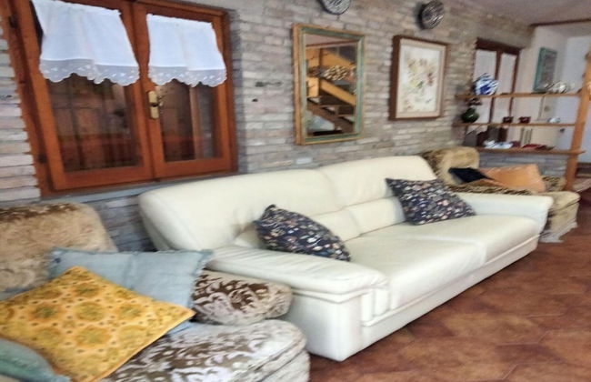 Farmhouse in Fano With Pool & Adriatic Views - Foto 18