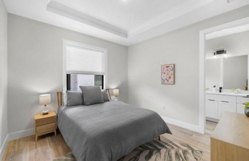 Naples Getaway by Beaches & Pickleball Courts - Photo 10