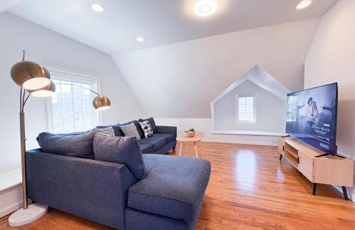 Family-Friendly 4 Bed 3 Bath Downtown Delight - Foto 8