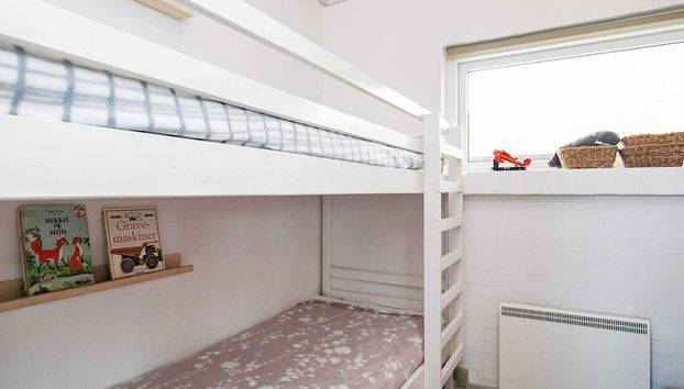 8 Person Holiday Home in Pandrup - Foto 3, Habitación