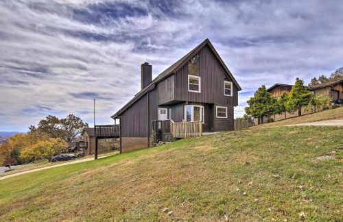 Deck and Mtn Views Fain Chalet in Kingsport - Foto 34