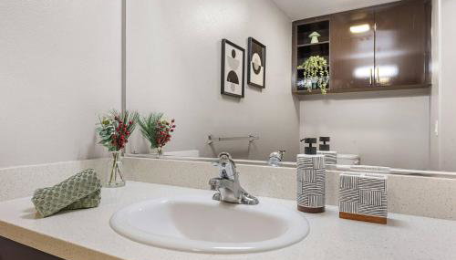 Luxurious & Spacious Place In The Heart Of Irvine - Foto 4, Other