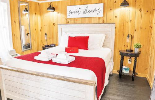 Cottage 7 - Stand Alone Queen Bed Child Loft w Twin Private Bath Kitchenette Pets Allowed Fee applies - Foto 2