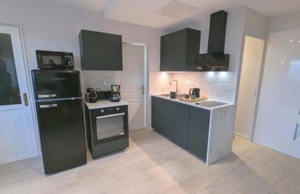 Beautiful beachfront apartment, 180d sea and cliff view - Foto 7