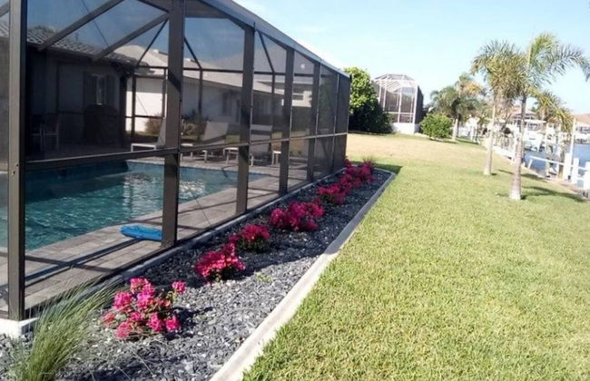 Villa Capri - Waterfront Retreat With Heated Pool - Foto 59