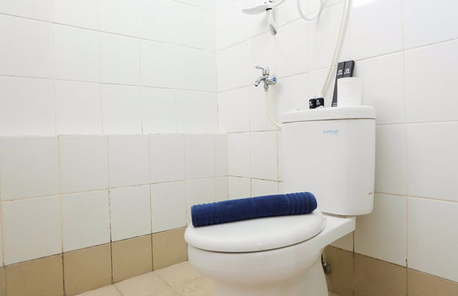 Simply 2BR with Pool View Bassura City Apartment - Foto 11