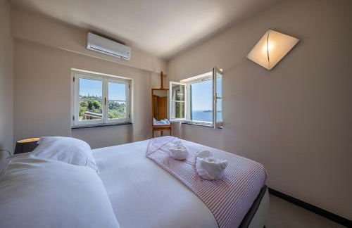 VILLA DUFOUR 1 Lusso, Spazio e Vista Mare - Foto 6