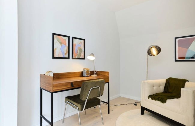 The Brondesbury Hideaway - Stylish 3bdr Flat With Balcony + Parking - Foto 27