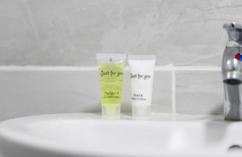 Stylish Apartment - On Street Parking - Smart TV & Netflix 3MH - Foto 21