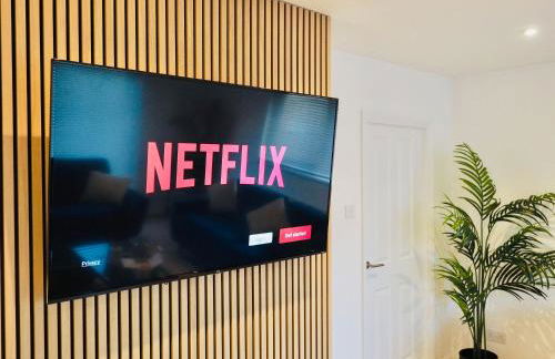 Spacious 3 bedroom Home w Parking in Farnborough - Foto 9