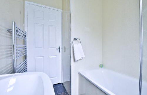 Modern 2BR Flat in Swansea Near City Centre - Foto 43