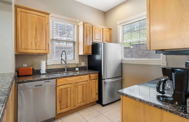 Blue Bird Hideaway - Near Silver Dollar City - Photo 7