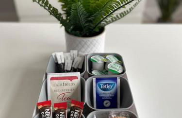 Deluxe Apartment in Central Northampton - Heart of Market Square - Photo 4