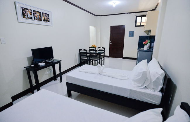 Twin B Residences - Photo 10