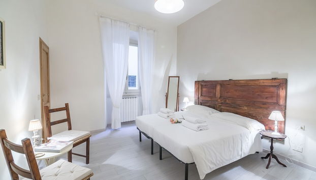 Pontormo by Mmega - Foto 2, Imagen principal