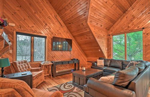 Waterfront Arkdale Retreat 2 Acres with Deck and View - Foto 10