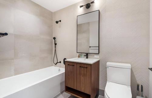 Discover Brooklyn Where Comfort Meets City Vibes - Photo 22