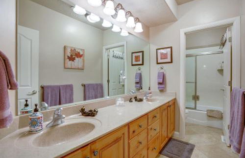 High-End Huntsville Condo with Private Hot Tub! - Foto 17