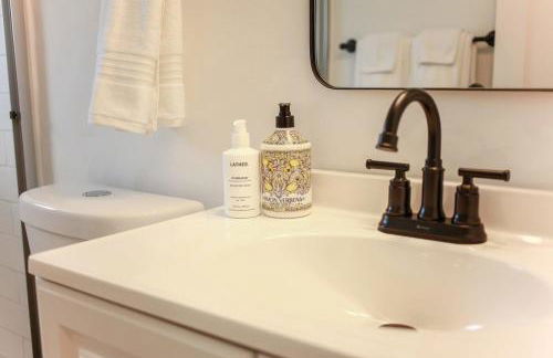 Sojourn on the Bay 2 BR Private Beach Access - Foto 52