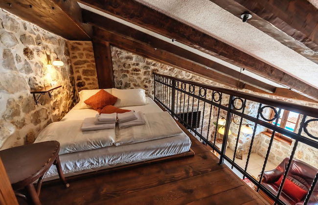 Talici Hill - Rustic Villas - Photo 5