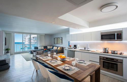 Incredible Ocean Views! Terrace, 1800 sq.ft., Hotel - Photo 1