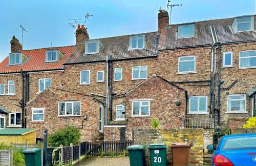 Stylish and Cosy stay in the Heart of Malton - Photo 60