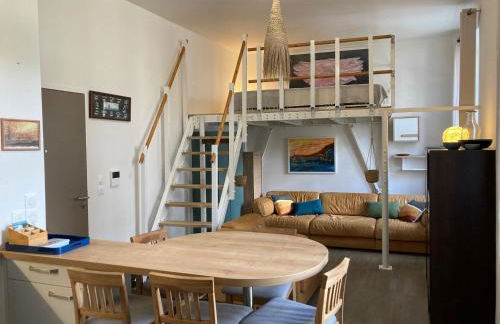 Studio neuf avec mezzanine au cœur de Le Palais - FR-1-418-267 - Photo 1