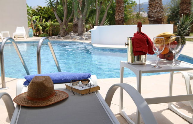 Xenos Villa 2 With 5 Bedrooms Private Swimming Pool, Near the sea - Foto 21