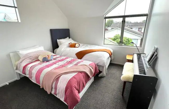 Private and Sunny 3BR with parking I Zodiak Stays - Foto 4