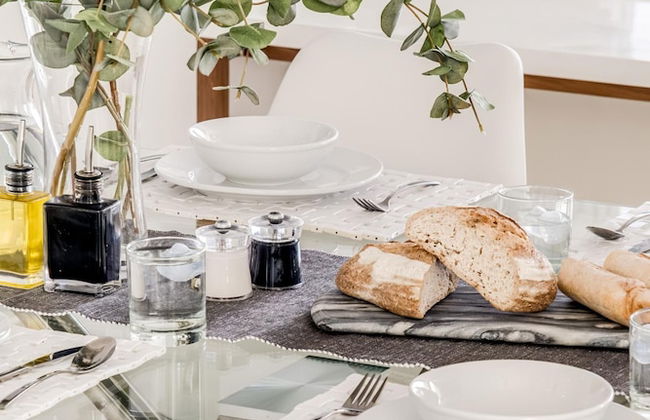 Villa Bleu Blanc in Camps Bay With Pool and Views - Foto 42