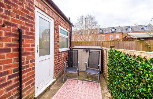 Stunning 3-bed home in Nantwich by 53 Degrees Property - Amazing location, Ideal for Groups - Sleeps 6 - Foto 34