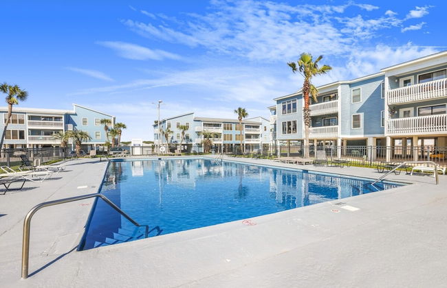 Sea Oats 102c- Beach View Pool 25 Steps to Beach - Photo 2