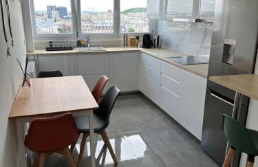 PARIS PANTIN Magnifique Appartement 4 pièces de 108m2 avec 2 PARKING intérieur - très cosy pour 1 à 12 personnes - Entièrement refait à neuf ENTIRE APARTMENT LUXURIOUS AND WARM - PANTIN PARIS 19 ème FREE WIFI GRATUIT - Foto 39