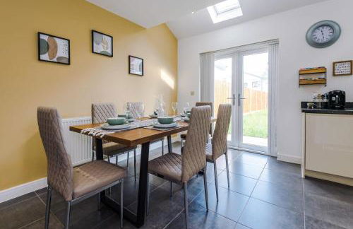 R&R - Modern Townhouse near Etihad & City Centre (5 Bedrooms, Free Parking) - Foto 55