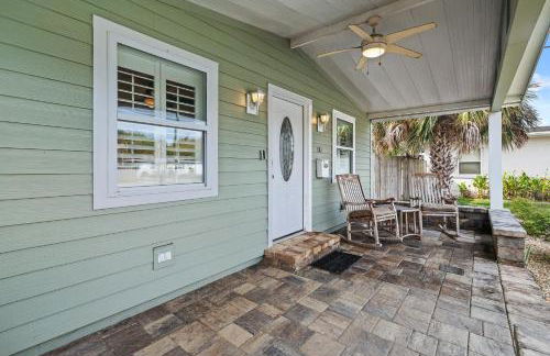 Florida Breeze l Hot Tub l Walkable - Foto 8