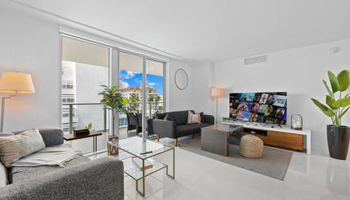 Luxury Condo with Rooftop Pool - 5-Min to Beach - Foto 5