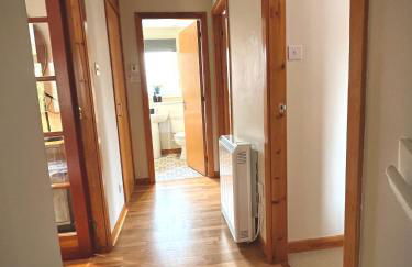 Comfortable, modern apartment with parking. Inverness. - Photo 10