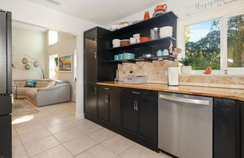 Heated Pool with Lanai- 10min from Beach- Lots of amenities - Foto 35