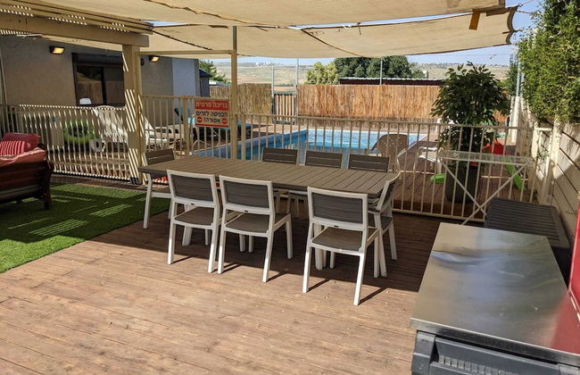 Villa BaGalil 5BR Retreat by Sea N' Rent - Foto 42