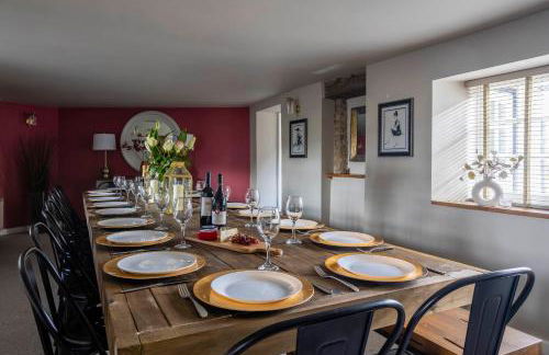 Wisteria View with hottub & cabin sleeps 20 - Foto 3