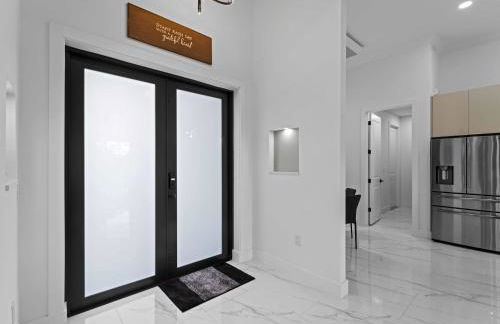 Brand-New - Contemporary Gem-Pool Game Room BBQ - Foto 2