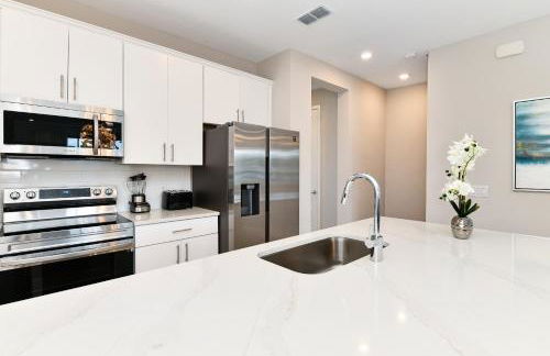 Elegant Townhouse Near Disney With Resort & Waterpark Access - 768Dr - Foto 8