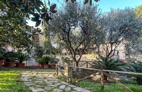 Awesome Home In Quiesa - Foto 16