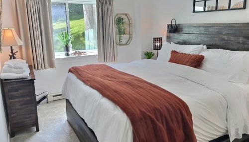 The Grizz AC Pool Sauna Gym Near Resort - Photo 3