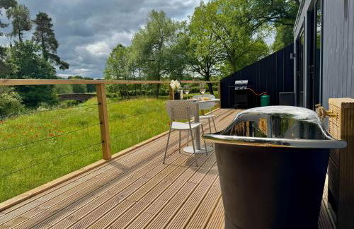 Heron - Luxurious Off-Grid Eco Cabin with River views - Foto 7